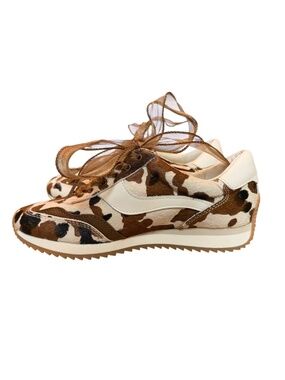 Dolce Vita B.NTCD Cow Print Pony Hair Retro Jogger Sneakers Size 7 NWOB